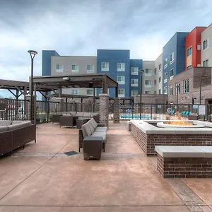 Hotel Fairfield & By Marriott Airport ***